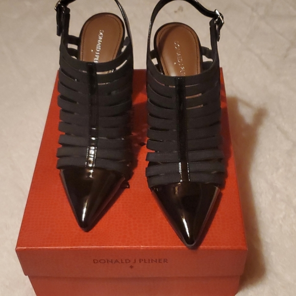 Donald J Pliner Black Cage ( Strappy ) Petro Heel - Picture 5 of 6
